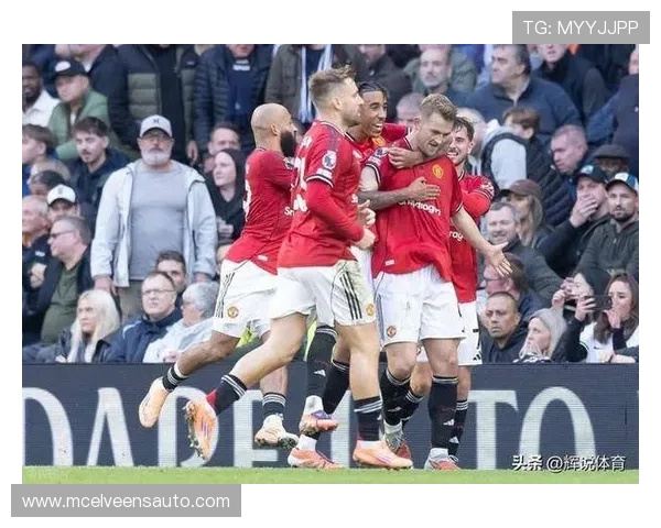 曼联防守体系漏洞频出,稳定性面临考验 曼联防守体系漏洞频出,稳定性面临考验